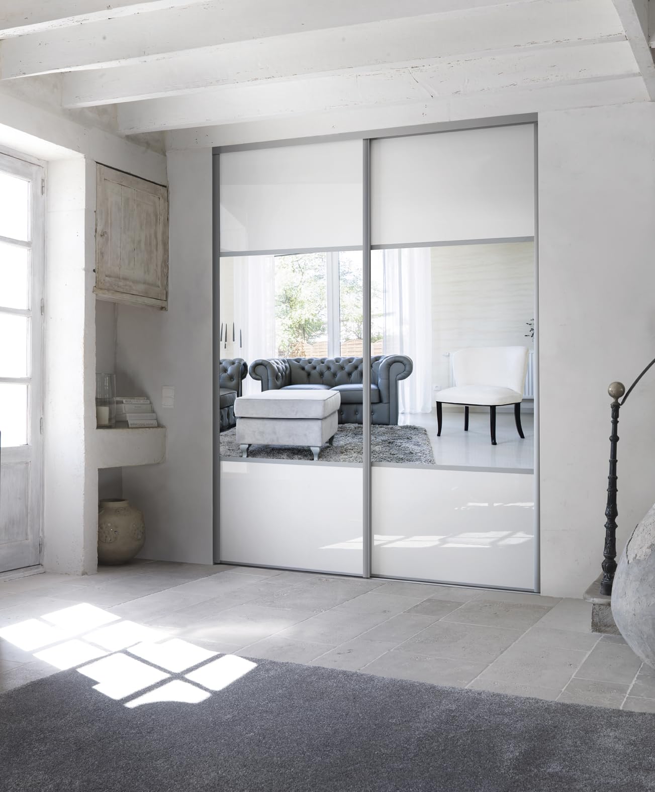 OPTIMUM 2 Portes de Placard coulissantes pour Une Hauteur de 250 cm et Une Largeur Totale de 120 cm, décor Brillant Blanc, partitionné Miroir Argent, profils et Rails Gris Inclus