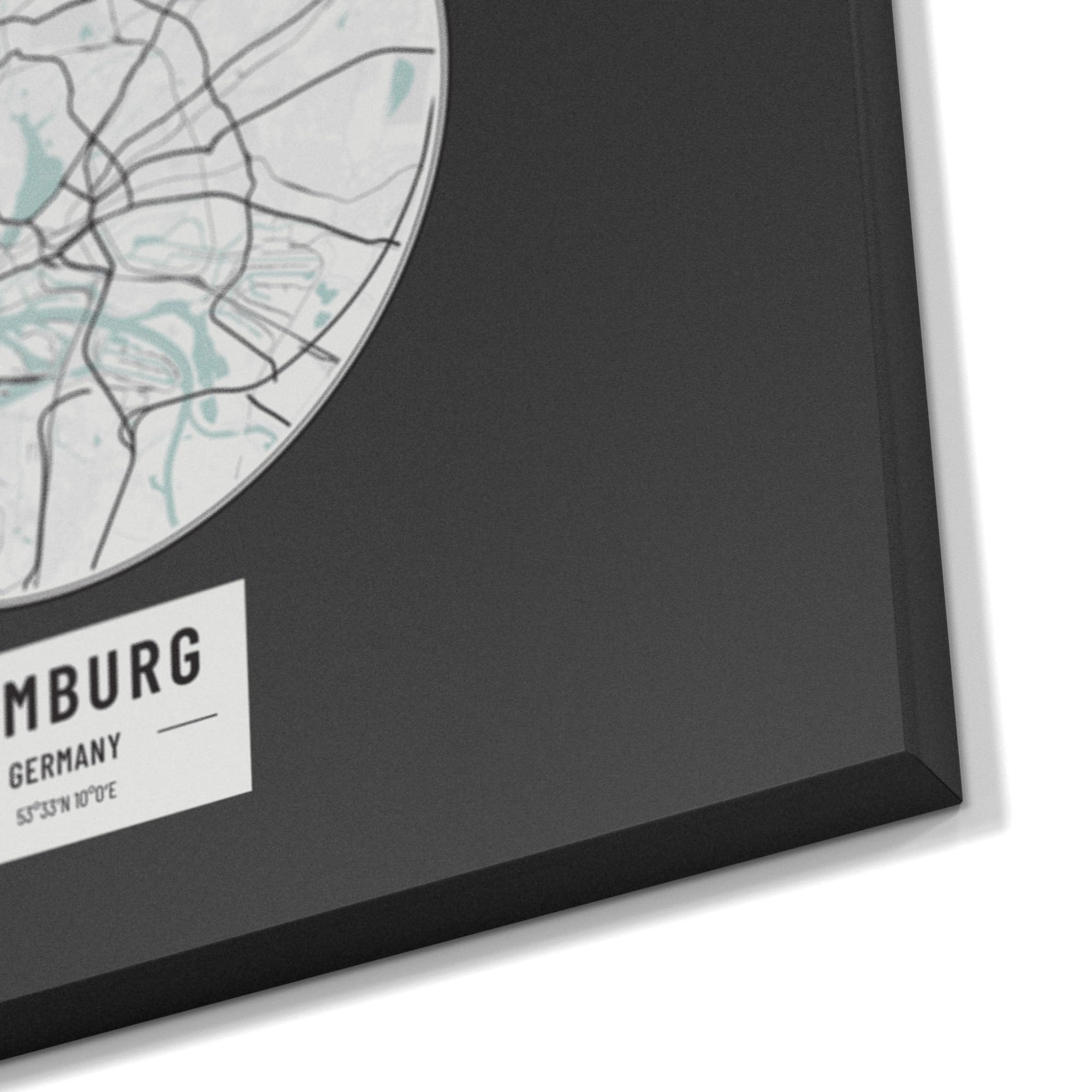 DEQORI Magnetyczna tablica do pisania kredą z nadrukiem UV | motyw "mapa miasta Hamburg" | wzór prostokątny 60 x 90 cm | metalowa tablica kredowa do pisania – dekoracja ścienna do kuchni, korytarza