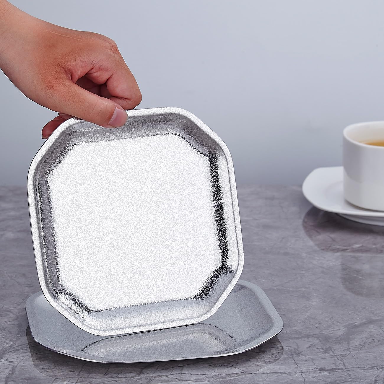 SANQIAHOME 15x15 cm quadrati Piattini da antipasto, in acciaio inox Piccoli piatti,Set di 4, argento,Dessert Piatti per Sushi, Frutta forno/Lavabile in lavastoviglie