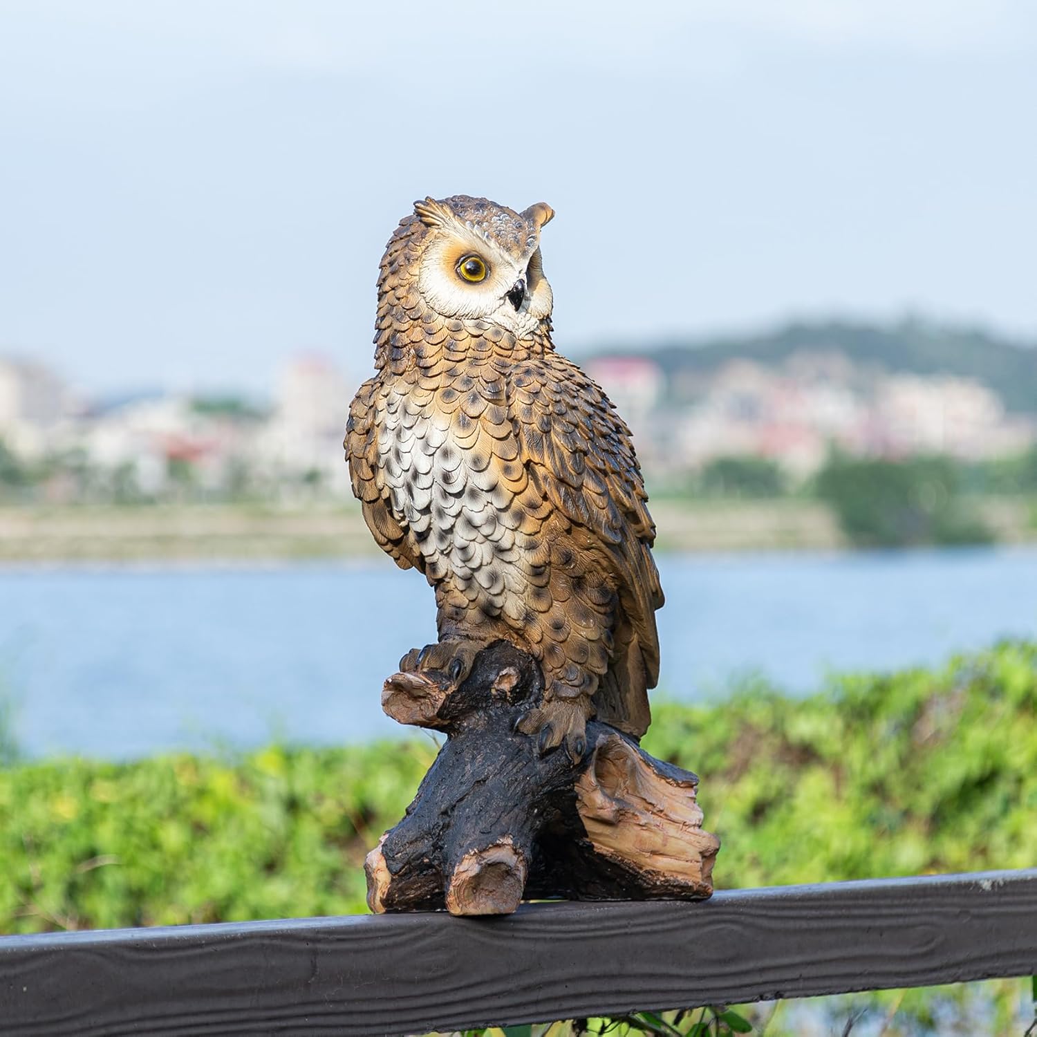 Decorative Owl Garden Statue, Realistic Brown Feathered Design, 19.29 * 11.42 * 7.87Owl Decoy DecorYard and Grassland Adornment, Housewarming Gift.