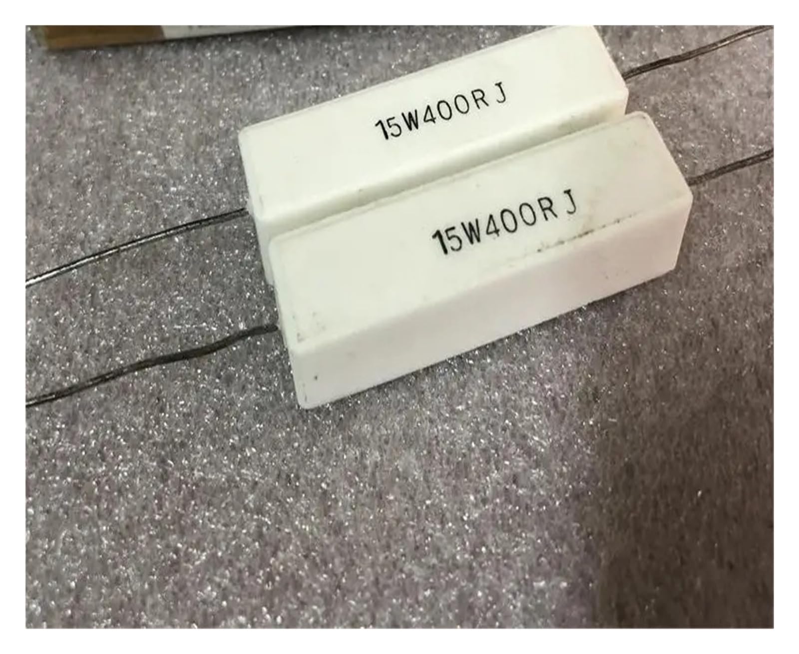 LEOTNNDQ 1pcs 15W 400R 5% Audio Crossover Ceramic Resistor