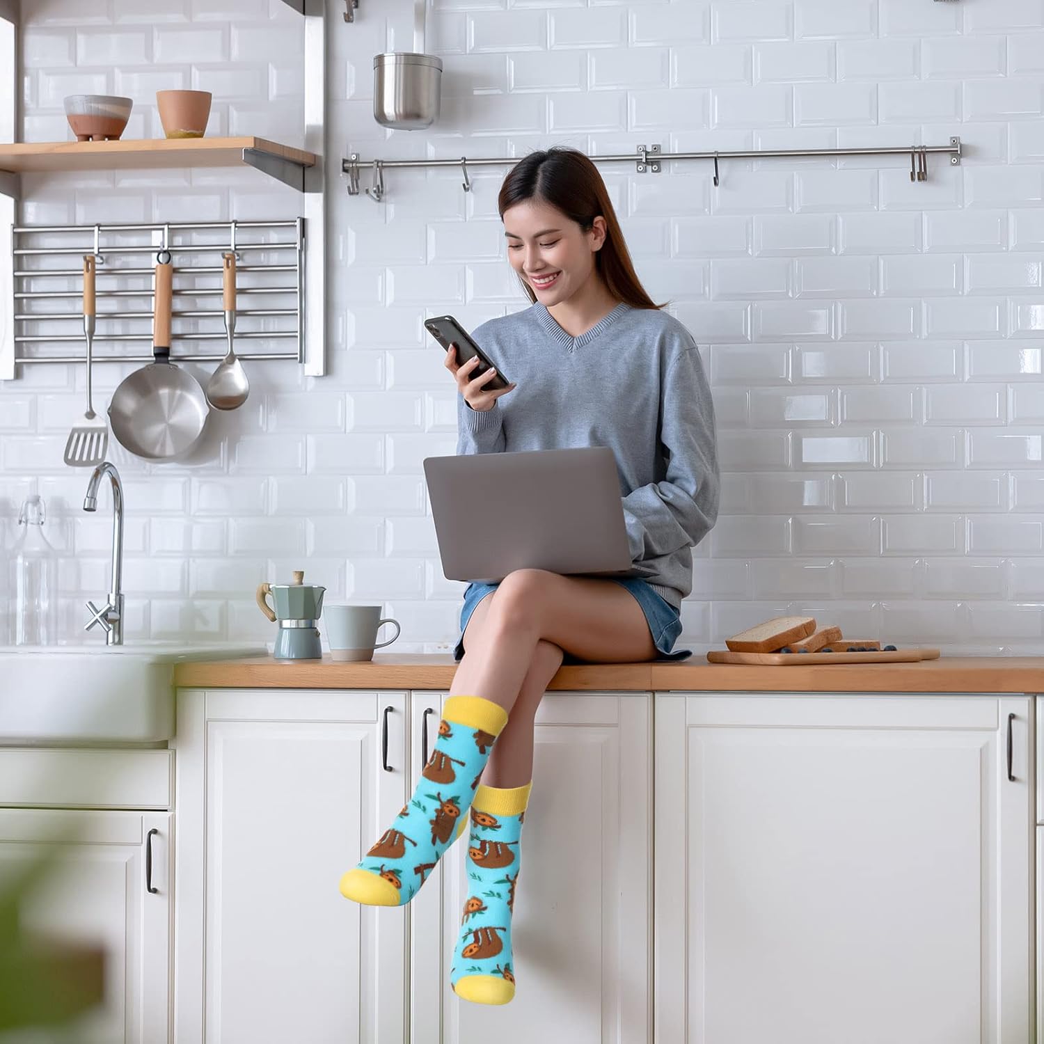 Coume 8 Pairs Women Sloth Socks Novelty Funny Cute Animal Crew Socks for Sloth Lovers Women Christmas Birthday Valentine's Day Gift - Image 2