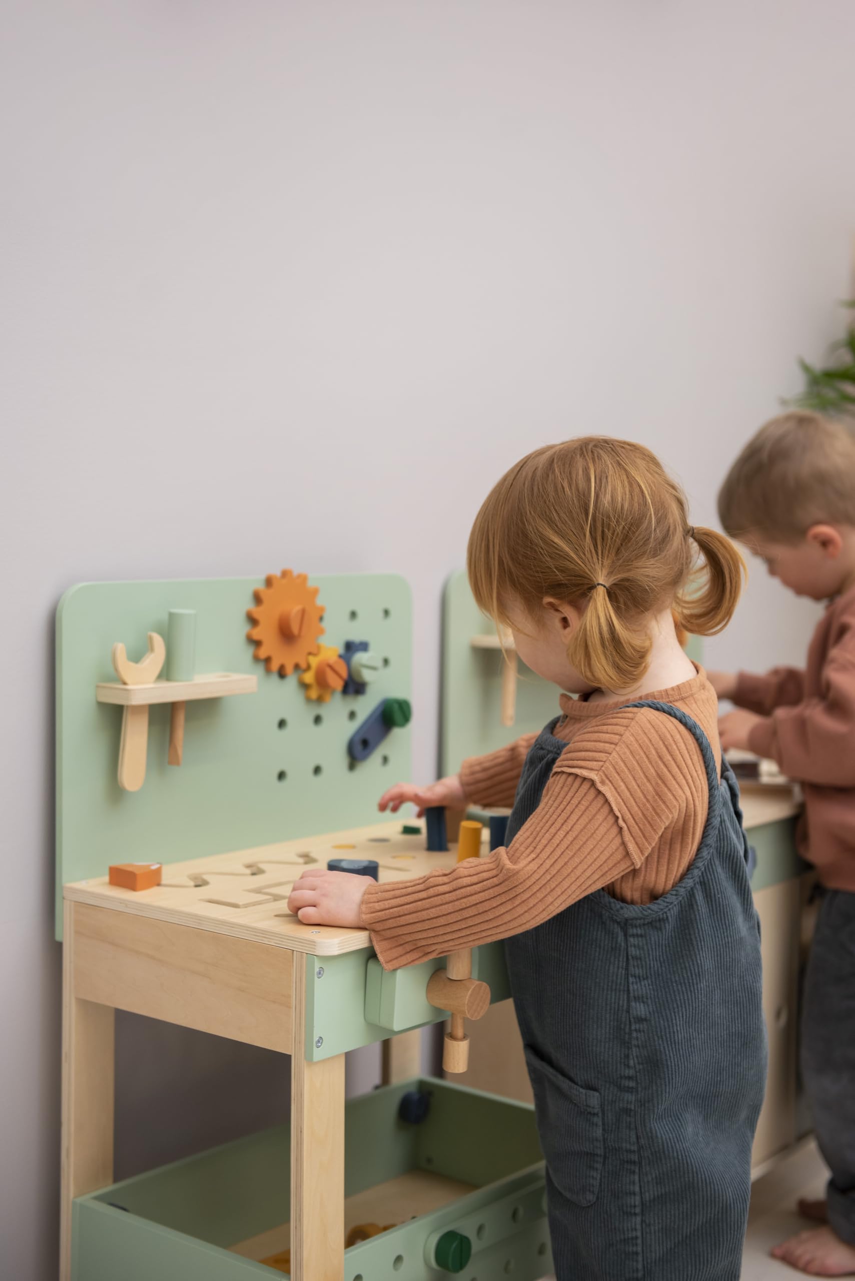 Trixie - Établi de Bricolage en Bois certifié FSC avec Outils et Accessoires - Jouet pour Enfants à partir de 3 Ans