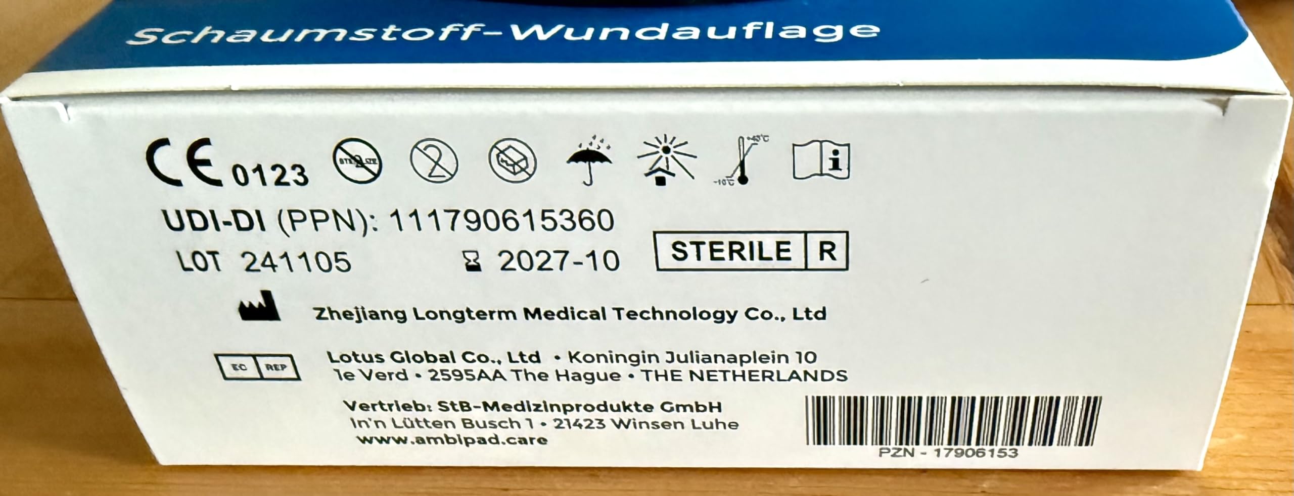Schaumstoffwundauflage, 10x10cm, steril, moderne Wundversorgung aus Deutschland, bei chronischen und schwer heilenden Wunden z.B. offenes Bein, Dukubitus, Ulzera, Verbrennungen 2. Grades u.Ä.