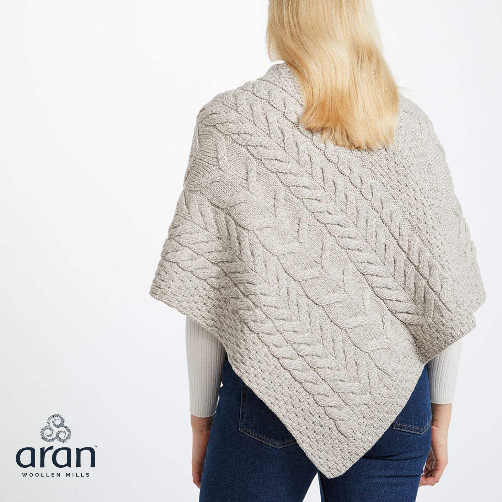 Aran Woollen Mills Super miękkie, stylowe ponczo ze 100% wełny merynosów