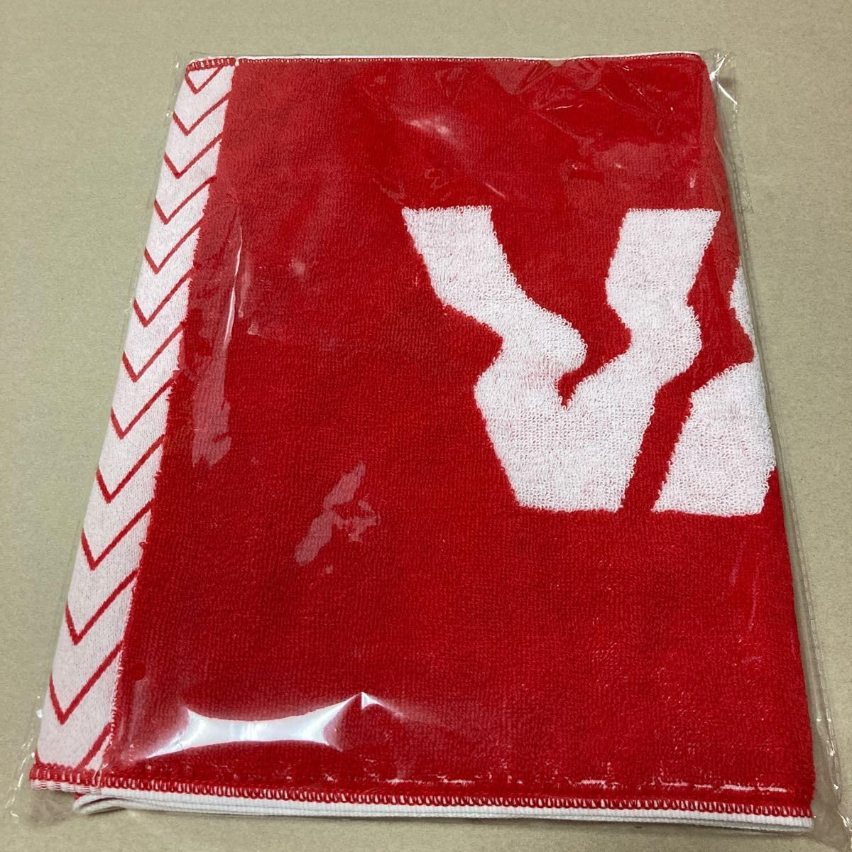 Vaundy タオル red×white 赤　バウンディー Amazon.co.jp: vaundy タオル バウンディ : ホーム＆キッチン