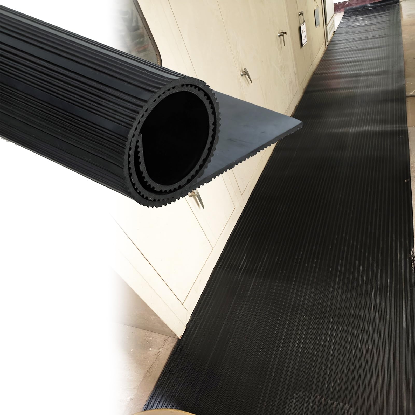 Tapis caoutchouc isolant électrique devant votre tableau de répartition