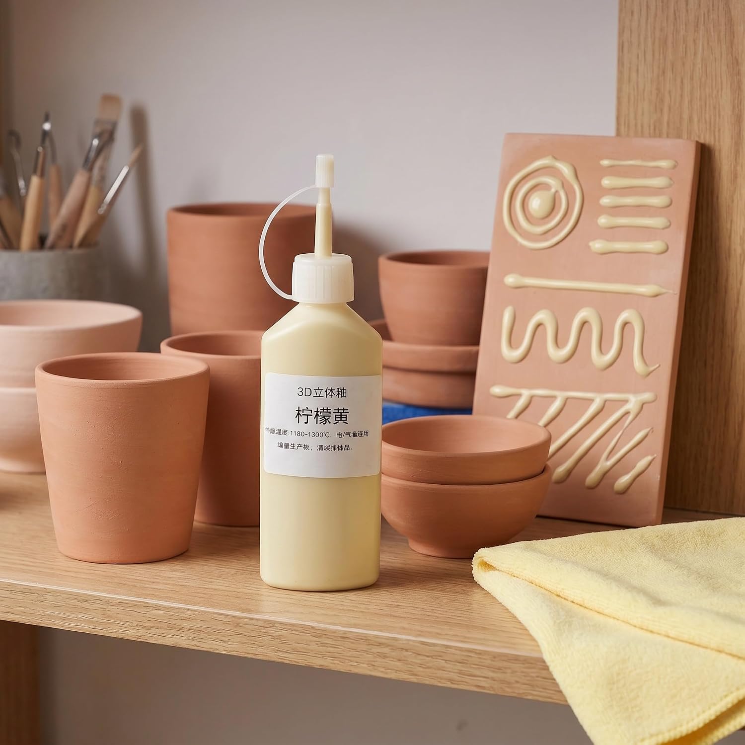 Toddmomy Pottery Underglaze: 3D Liner Pottery Glaze Paint, Colored Ceramic Art Pigments for Creative Ceramic Decoration & Detailed Outlining 40ml/0.35 oz Yellow