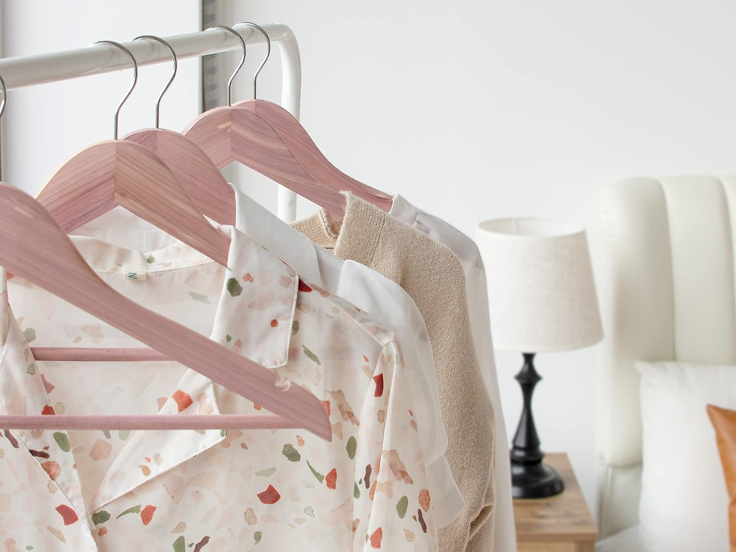 StorageWorks 40 Pack Red Cedar Coat Hanger, Heavy Duty Clothes Hangers, Natural Wood Hangers for Shirts, Jackets, Pants