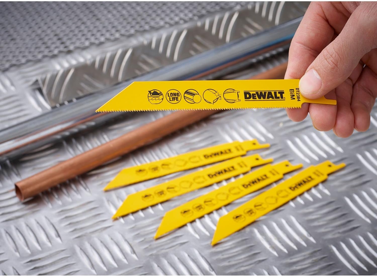 DEWALT Nowoczesny Hojas piła sable cobalto do metal 152mm dla profesjonalistów i majsterkowiczów do pracy profesjonalnej 152mm