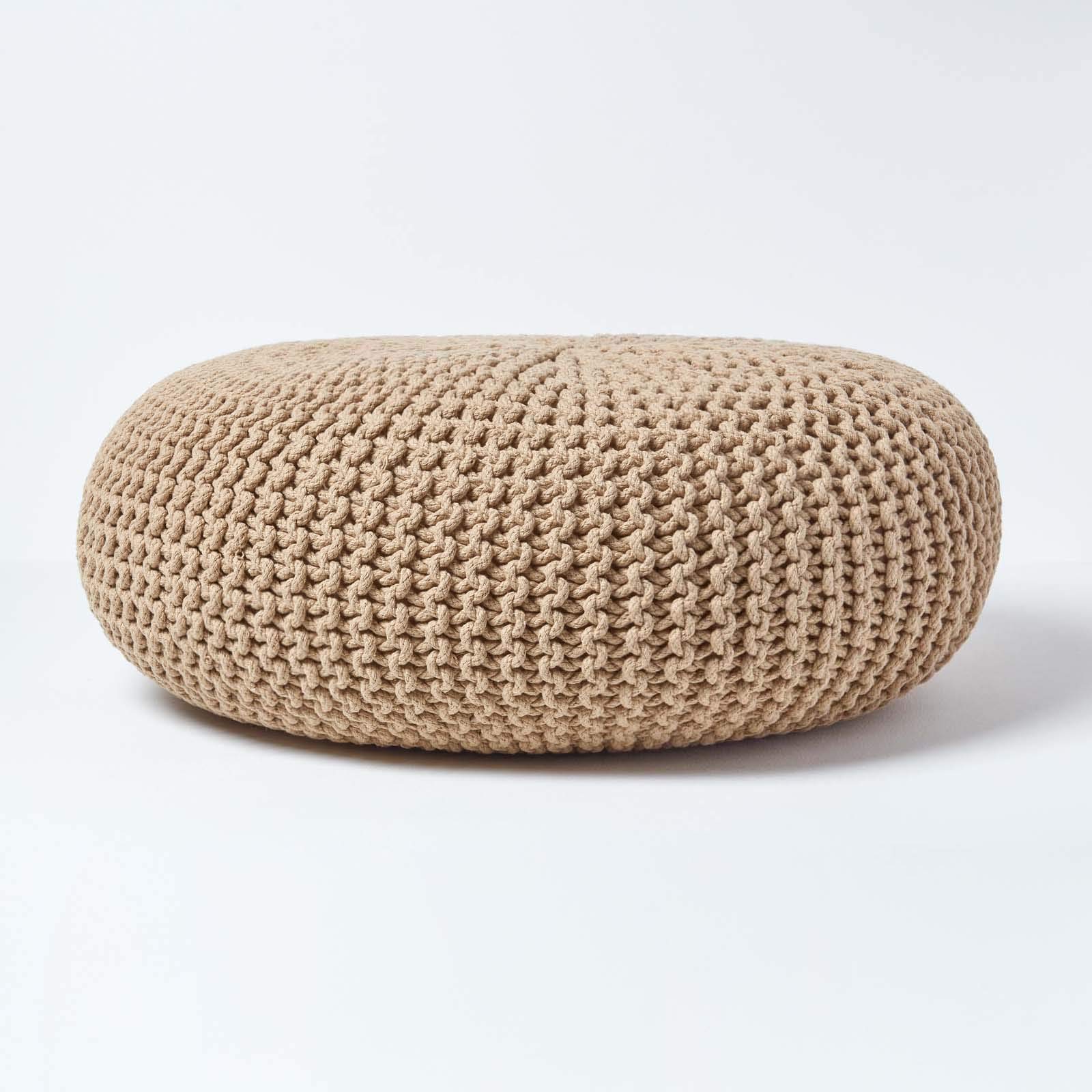 Pouf tricot beige en coton tressé pour vos moments détente
