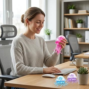 3 PCS Jellyfish Squishy Desktop Decoration, Jelly Fish Squishy in Blue, Purple, Pink, Portable Ball for Office, School & Travel,Random Color