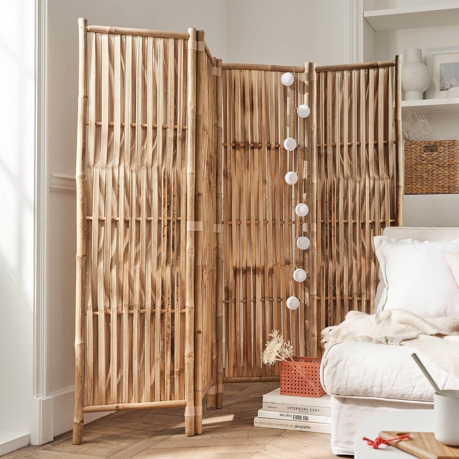 Box and Beyond - Paravento per interni - 160 x 180 cm - Separatore di stanza in bambù naturale - 4 pannelli - Paravento per camera da letto, soggiorno - divisorio rimovibile