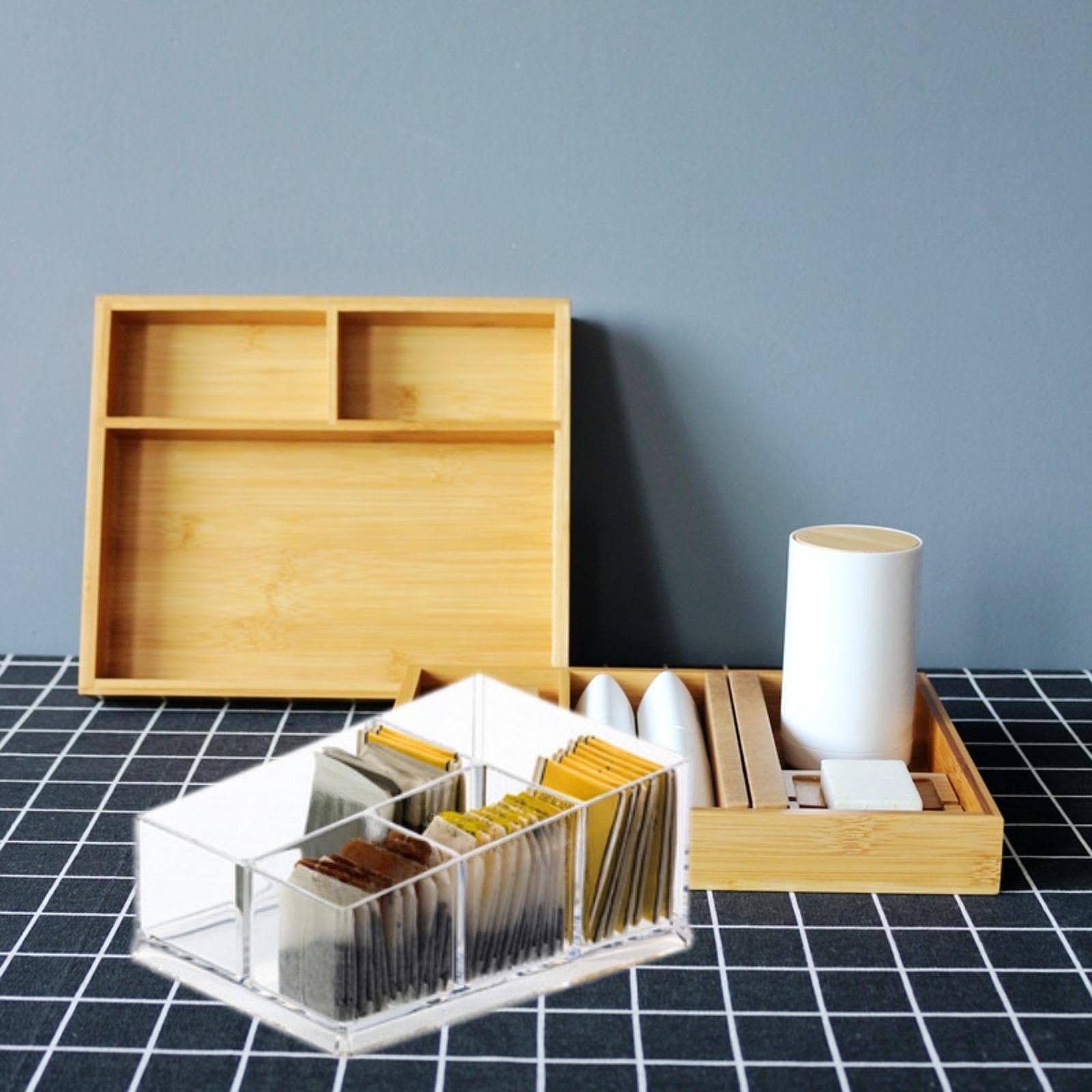 Winco DDSG-102S 1.75'' Square Stainless Steel Sugar Packet Holder Cafe Tabletop Metal Straws Holder