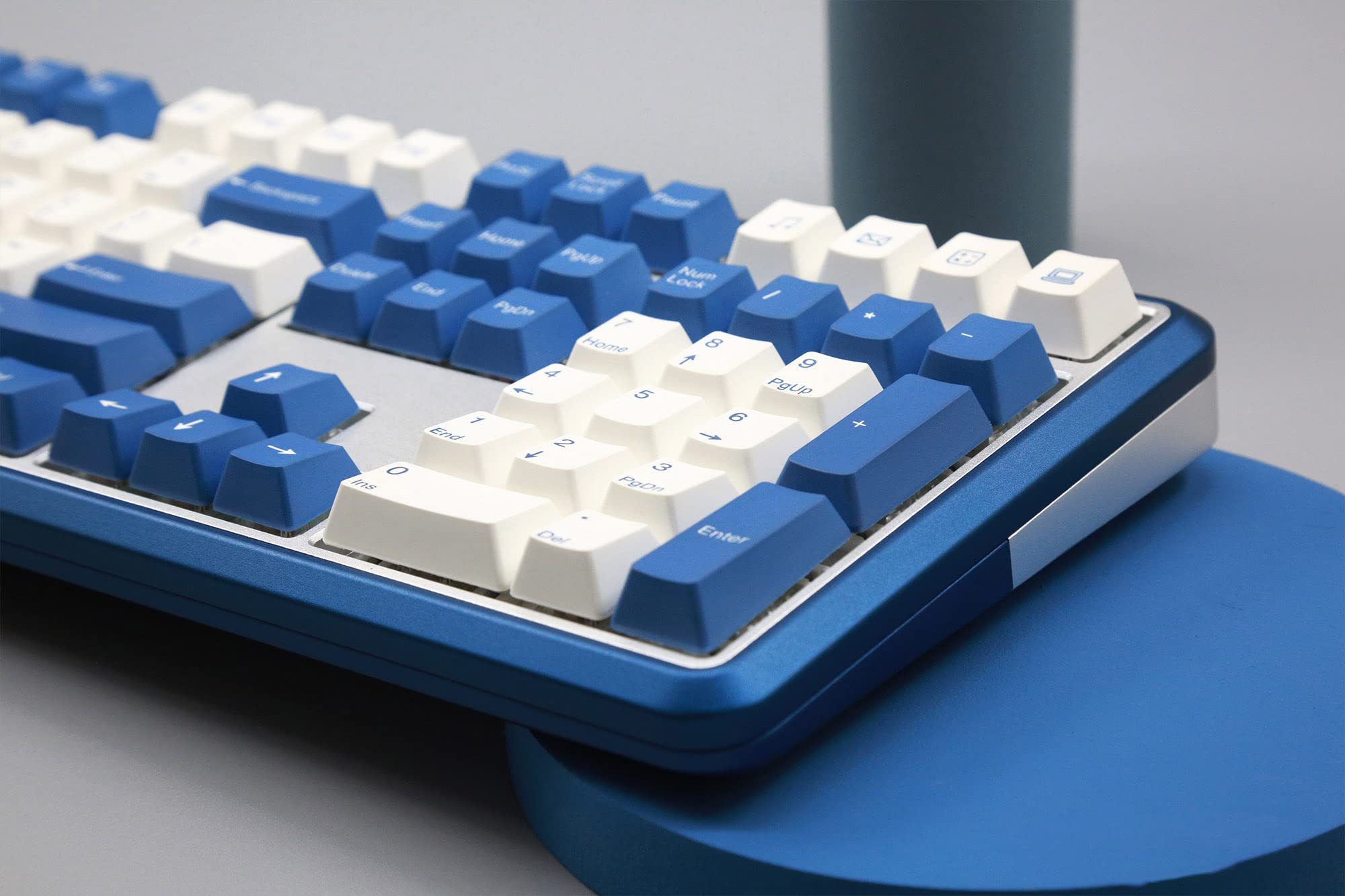 Amazon.com: Varmilo Sword 2-108 Pacific Blue White LED Dye Sub PBT