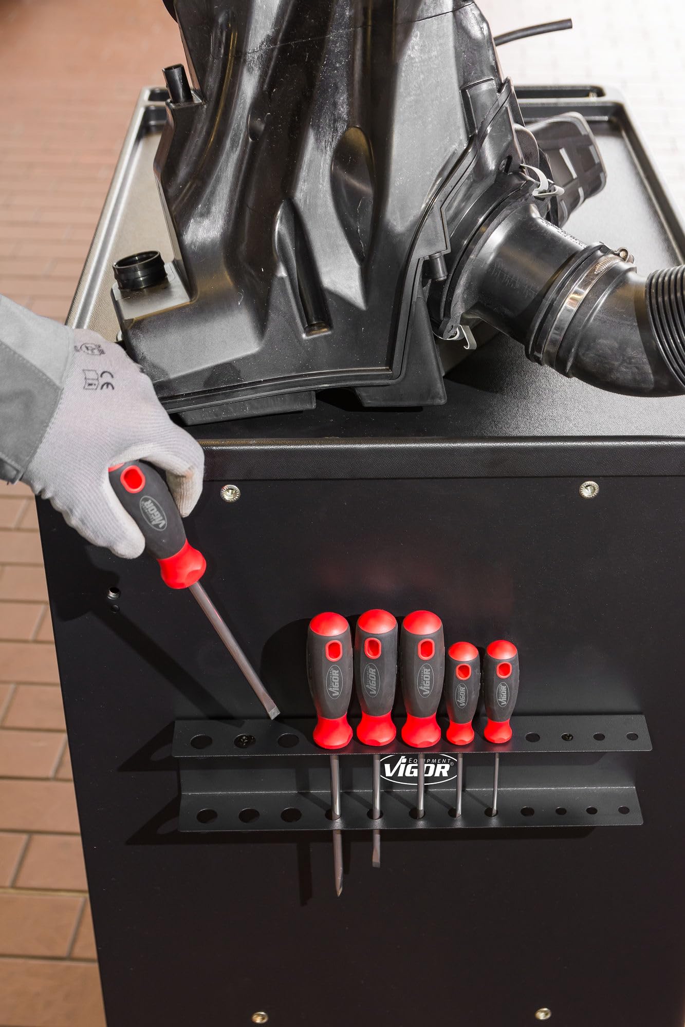 Vigor V6396 - Utensili