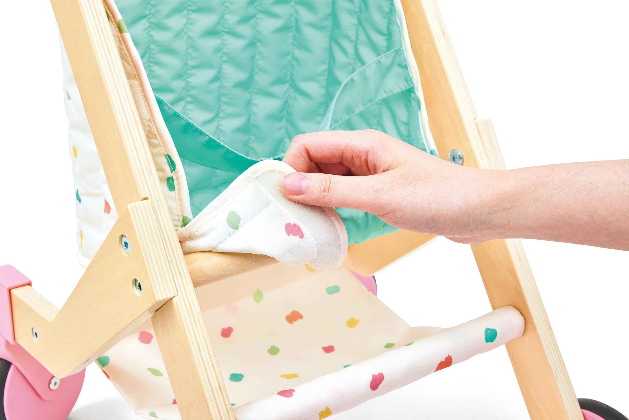 Hape Passeggino per bambole "Sweet Walks" in legno – Passeggino per bambole – Robusto carrello scorrevole con rivestimento in tessuto – Carrello giocattolo per bambole e orsacchiotti – per bambini dai