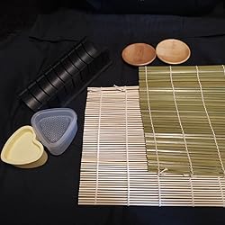 Kit Sushi Maker Professionale 29 Pezzi - Con Guida, Ricettario, Tovagliette Bambù, Bacchette E Stampo Riso Per Principianti - Foto 9