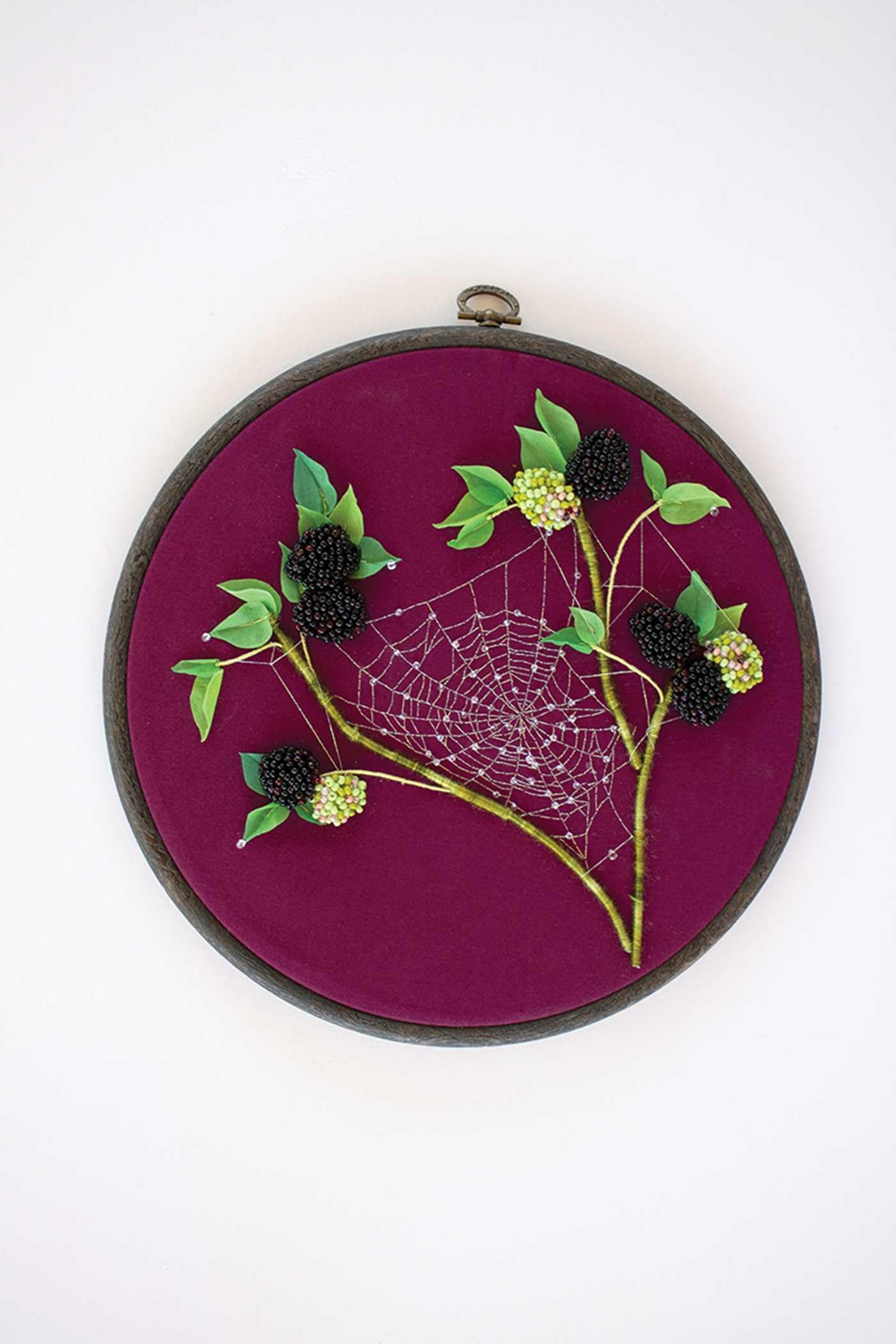 Stumpwork Studio--Mastering 3-D Embroidery: 15 Realistic Nature-Inspired Projects to Stitch