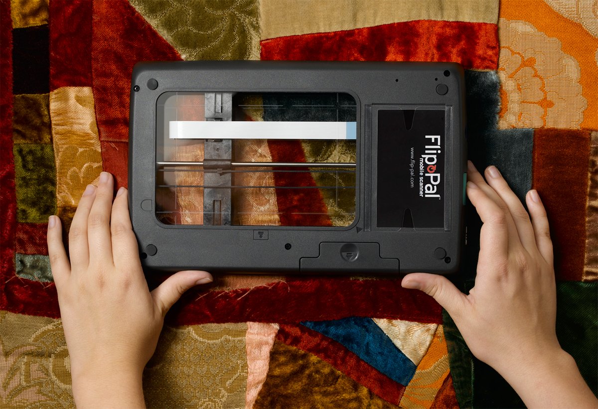Flip- Pal scanner mobile con SD a USB e 4 GB EasyStitch e StoryScans * Il software di immagini parlanti incluso
