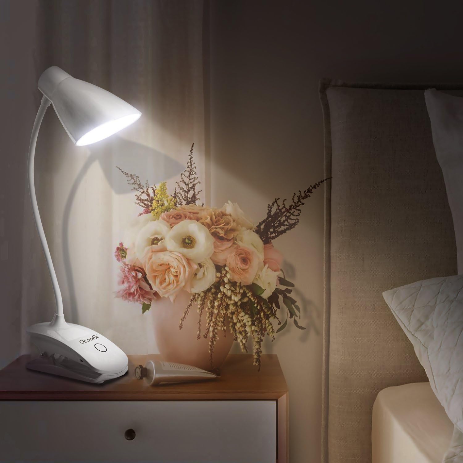 OCOOPA LED Clip Reading Light, Clip on Light Battery Operated, USB Rechargeable Book Light, Dimmable Touch Bedside Lamp, Portable Desk Lamp with Good Eye Protection