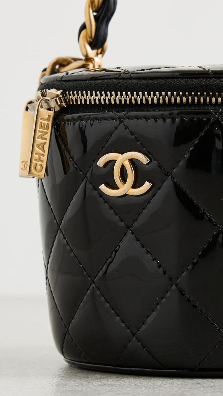 Women's Pre-Loved Chanel Shoulder Bag, Matelasse Patent Leather - Image 4