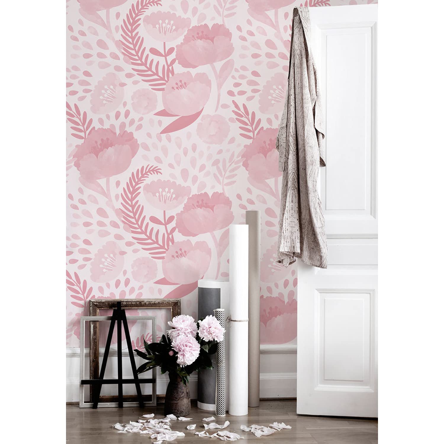 Papier peint intissé au charme d'antan pour transformer votre chambre en cocon floral