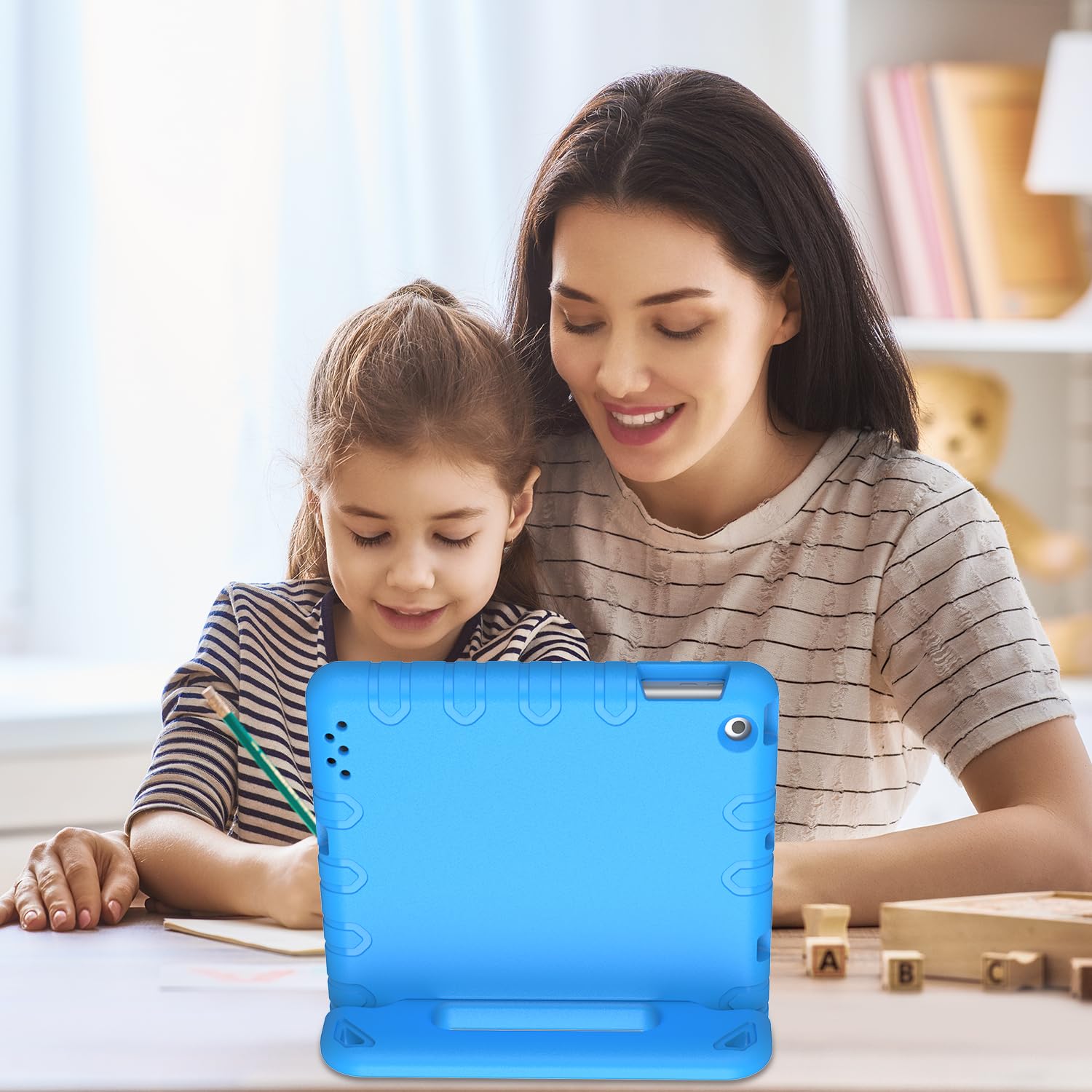 Amazon | AVAWO キッズケース Apple iPad 2 3 4用 - 軽量 耐衝撃