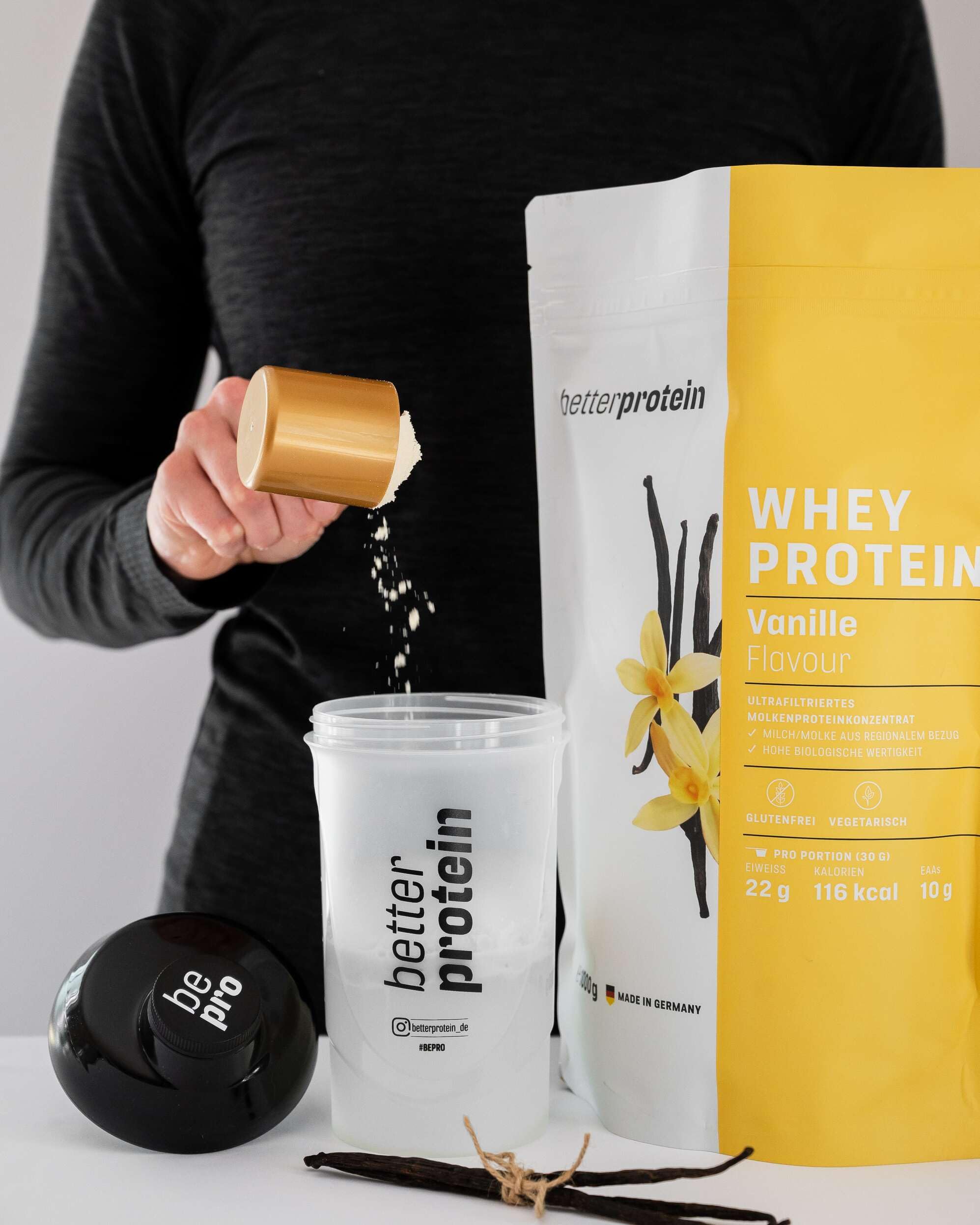 Whey Protein - Vanille 1 kg - Produziert in Deutschland aus regionaler Milch - BetterProtein® - Eiweißpulver zum Muskelaufbau und Abnehmen - Beutel