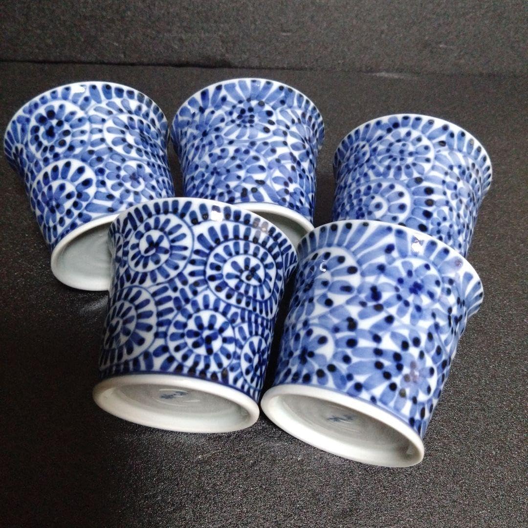 林　九郎　湯呑み5個 Amazon.co.jp: 波佐見焼 林九郎窯 一閑人湯呑み5個 レストラン