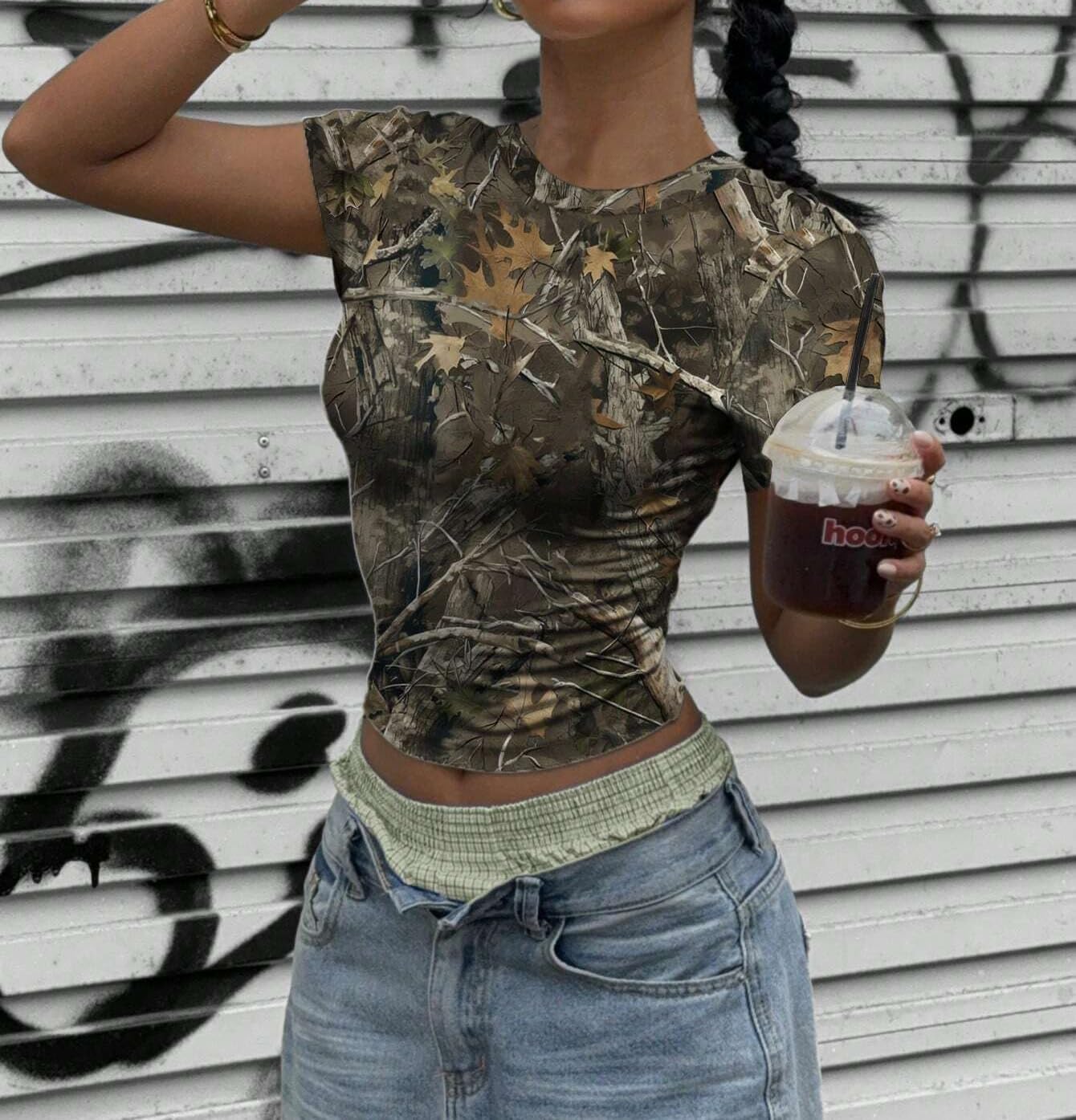 KIGRAG Women Y2k Camo Graphic Fitted Tees Crewneck Crop Tops Leaf Print Short Sleeve Tight T Shirts Grunge Going Out - Image 3