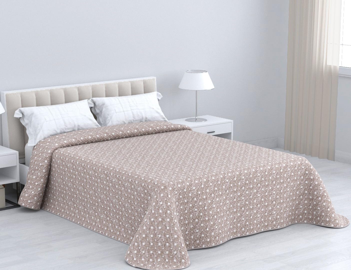 HM'S HOME'SECRET Colcha Bouti Estampada de 100% Microfibra Suave - Variedad de Diseños y Tamaños (Olimpia Beige, Cama 150cm)