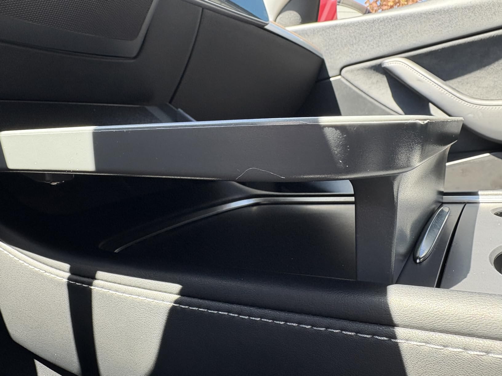 Tesla Model Y & Model 3 Center Console Tray Table (2020–2026) – Anti-Slip Food & Organizer Tray (Tray Only)
