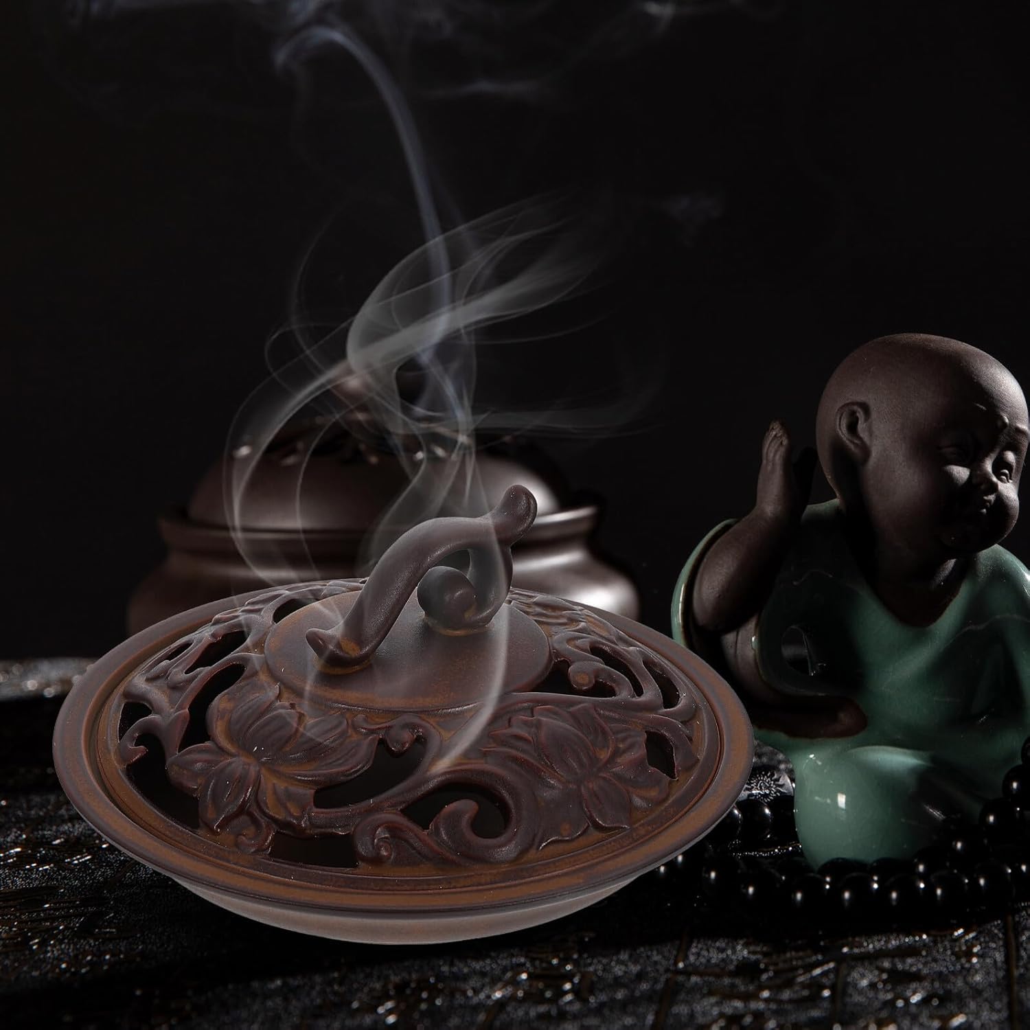 Ceramic Incense Holder Retro Censer Aromatherapy Burner Desktop Adornment with Lotus Design for Home Fragrance and Meditation