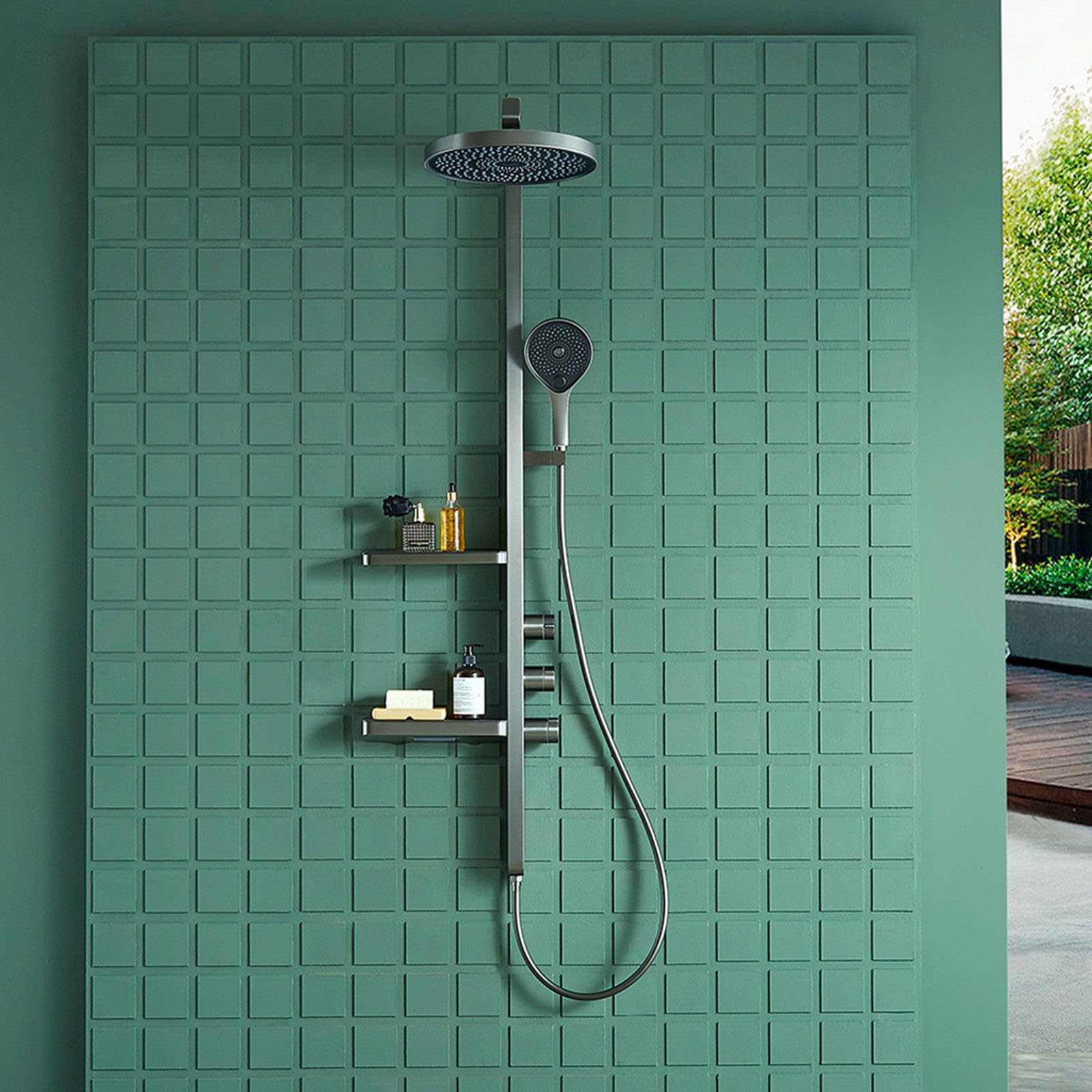 Mitigeur de douche thermostatique pour salle de bain familiale avec étagère