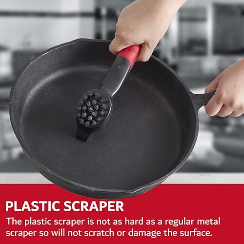 Miniatura 4 de Chef Master 90058 - Cepillo para fregar platos de hierro fundido con raspador resistente y cerdas de nailon superiores para limpiar sartenes y