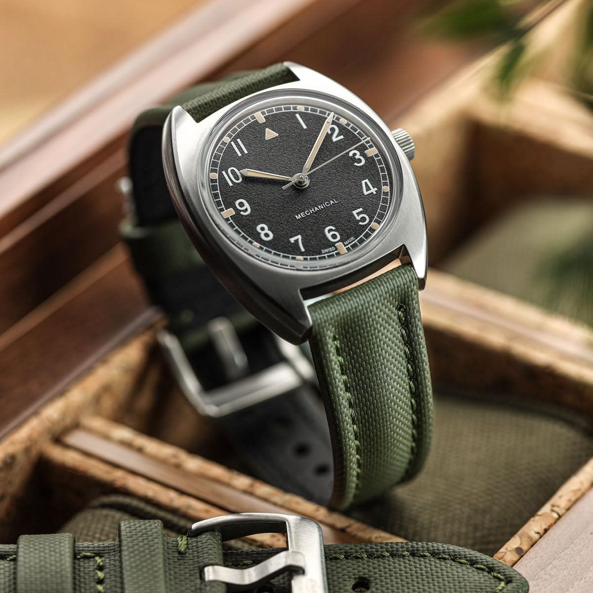 WatchGecko Atlas Sailcloth - Cinturino impermeabile per orologio, barre a molla a sgancio rapido, fibbia in acciaio inox spazzolato, dimensioni 18 mm, 19 mm, 20 mm, 21 mm, 22 mm, 5 colori disponibili