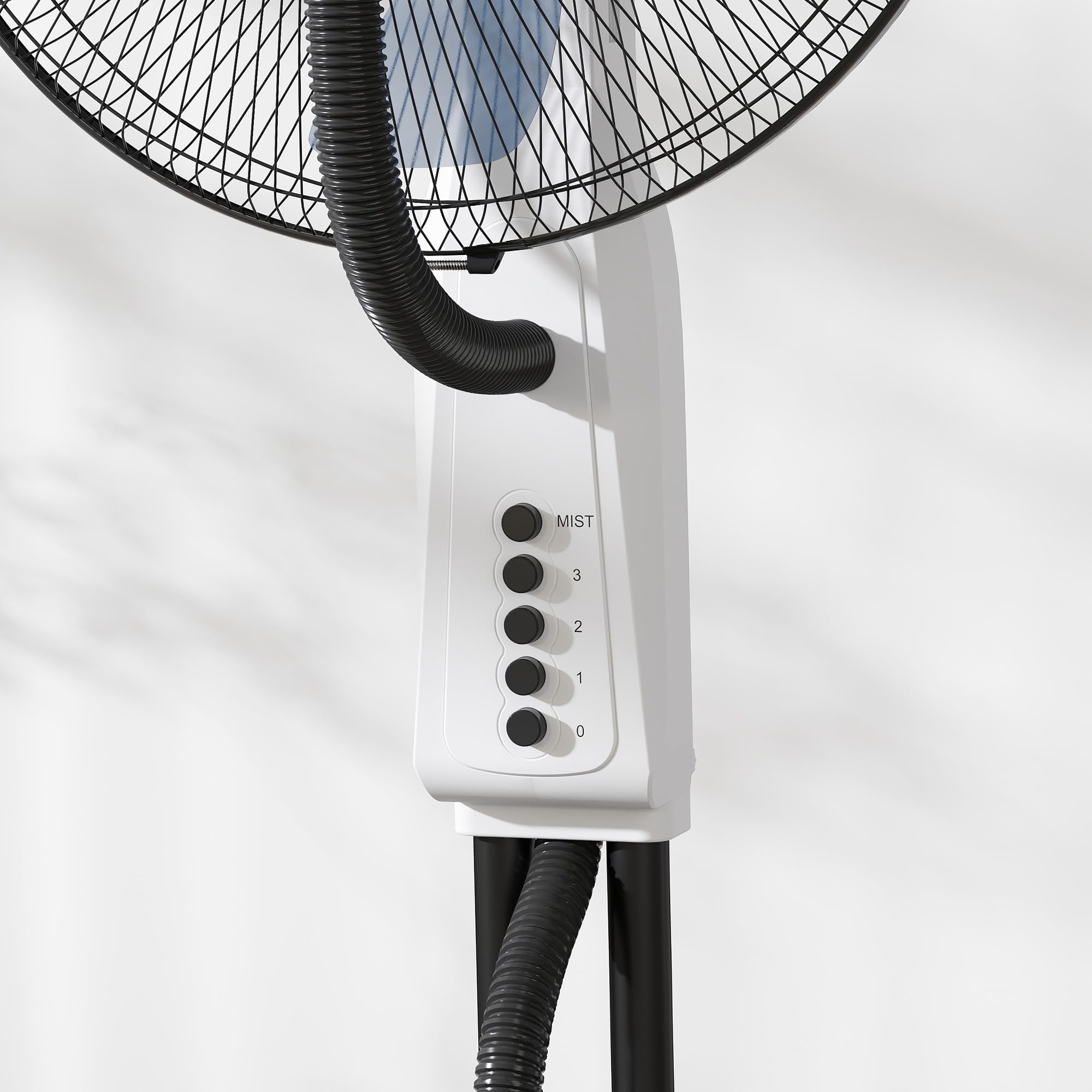 HOMCOM Ventilador Silencioso con Nebulización 90W, Ventilador de Pie de 120cm con 3 Velocidades, Oscilación de 70°, Cabezal Ajustable, Depósito de Agua de 2,8L, Blanco