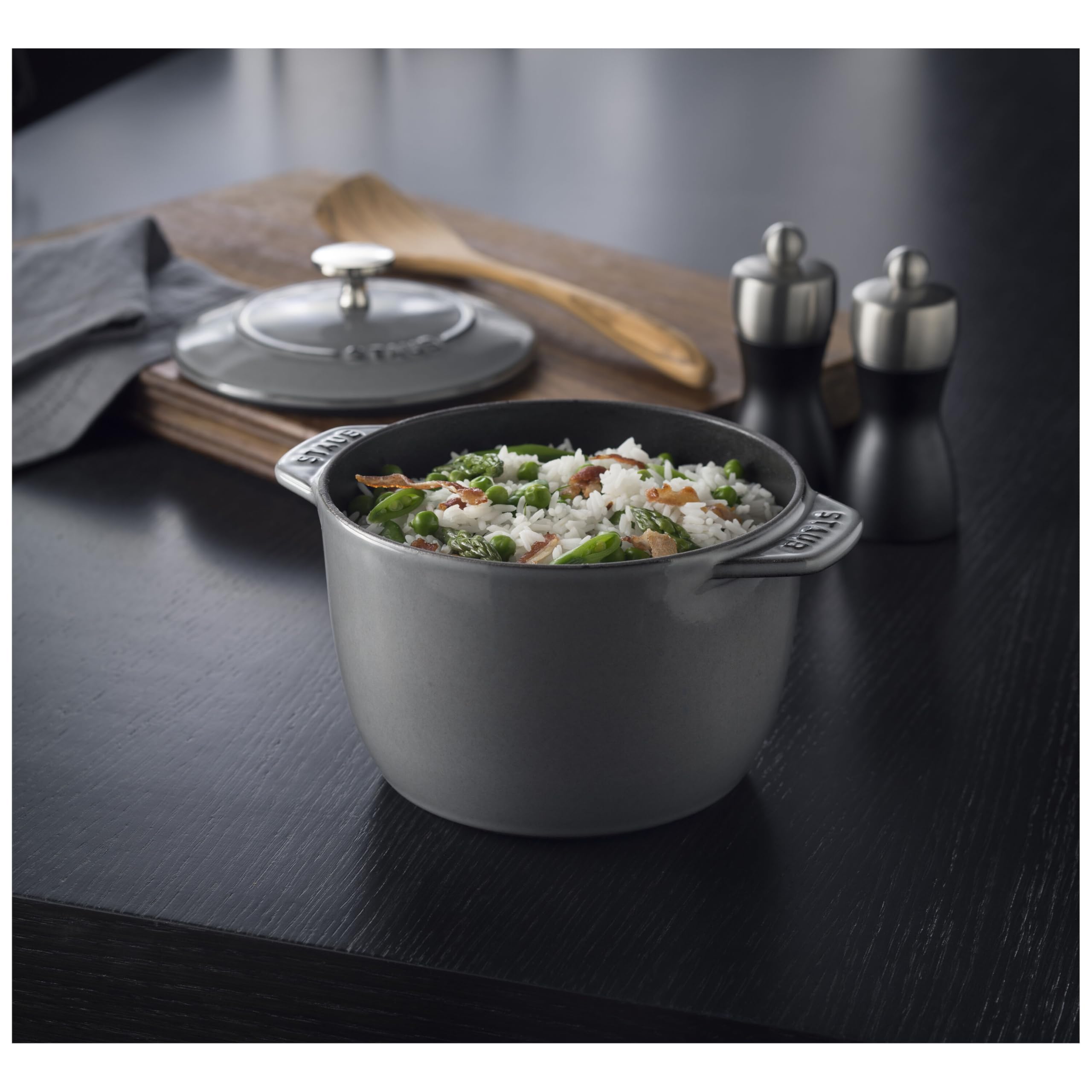 Amazon.com: staub La Cocotte de GOHAN 40509-703 La Cocotte de