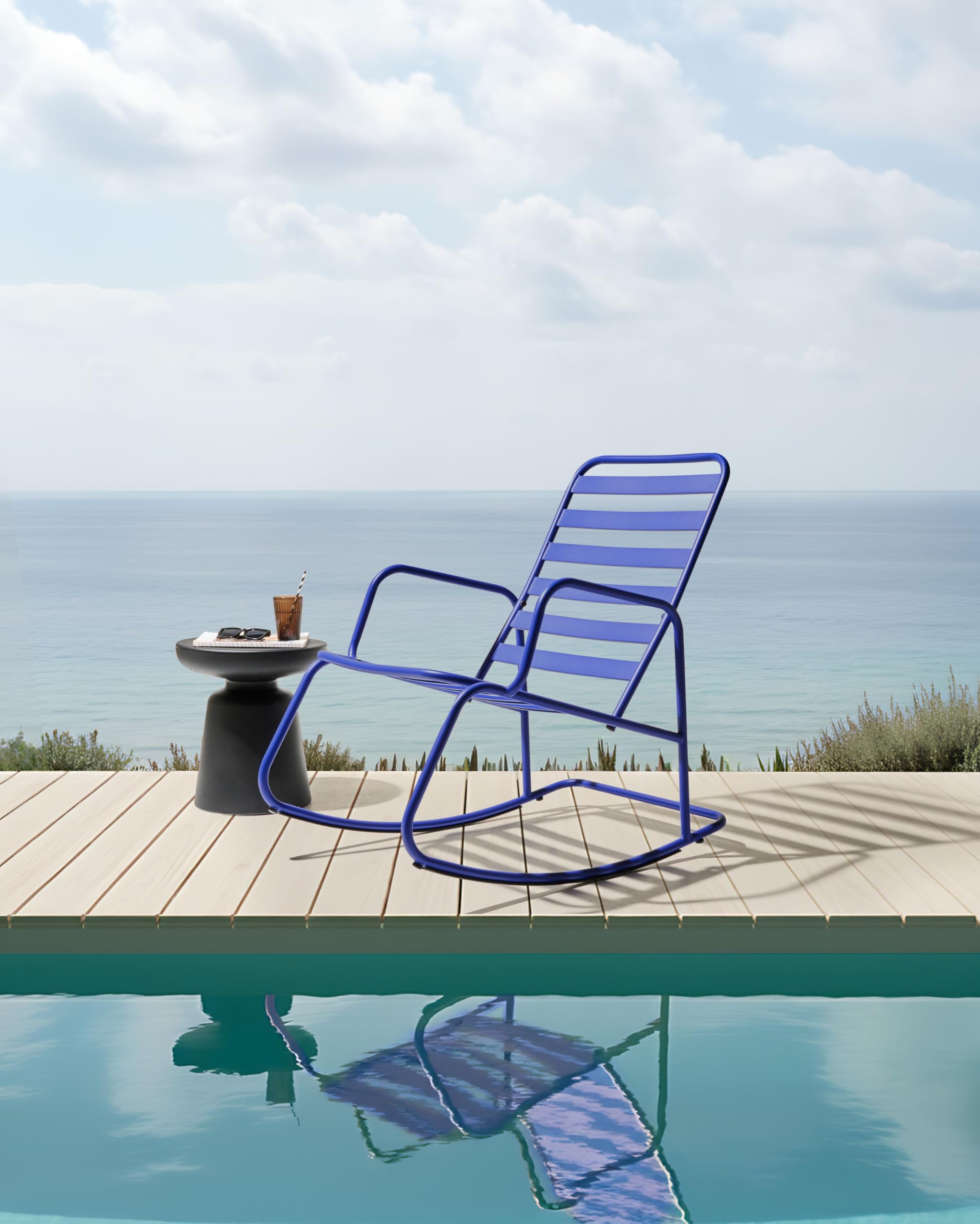 Beliani Sedia a dondolo da giardino moderna in metallo Design a doghe per esterni Alluminio blu