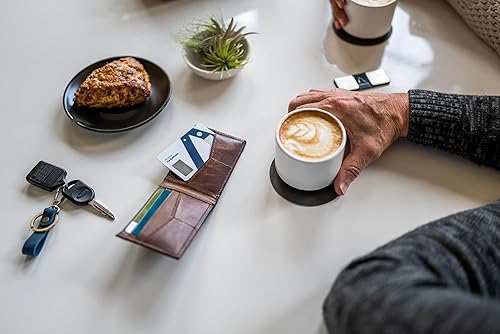 Miniatura 5 de KardiaMobile Card - Dispositivo de electrocardiograma personal de tamaño billetera – Graba electrocardiogramas de una sola derivación sobre la