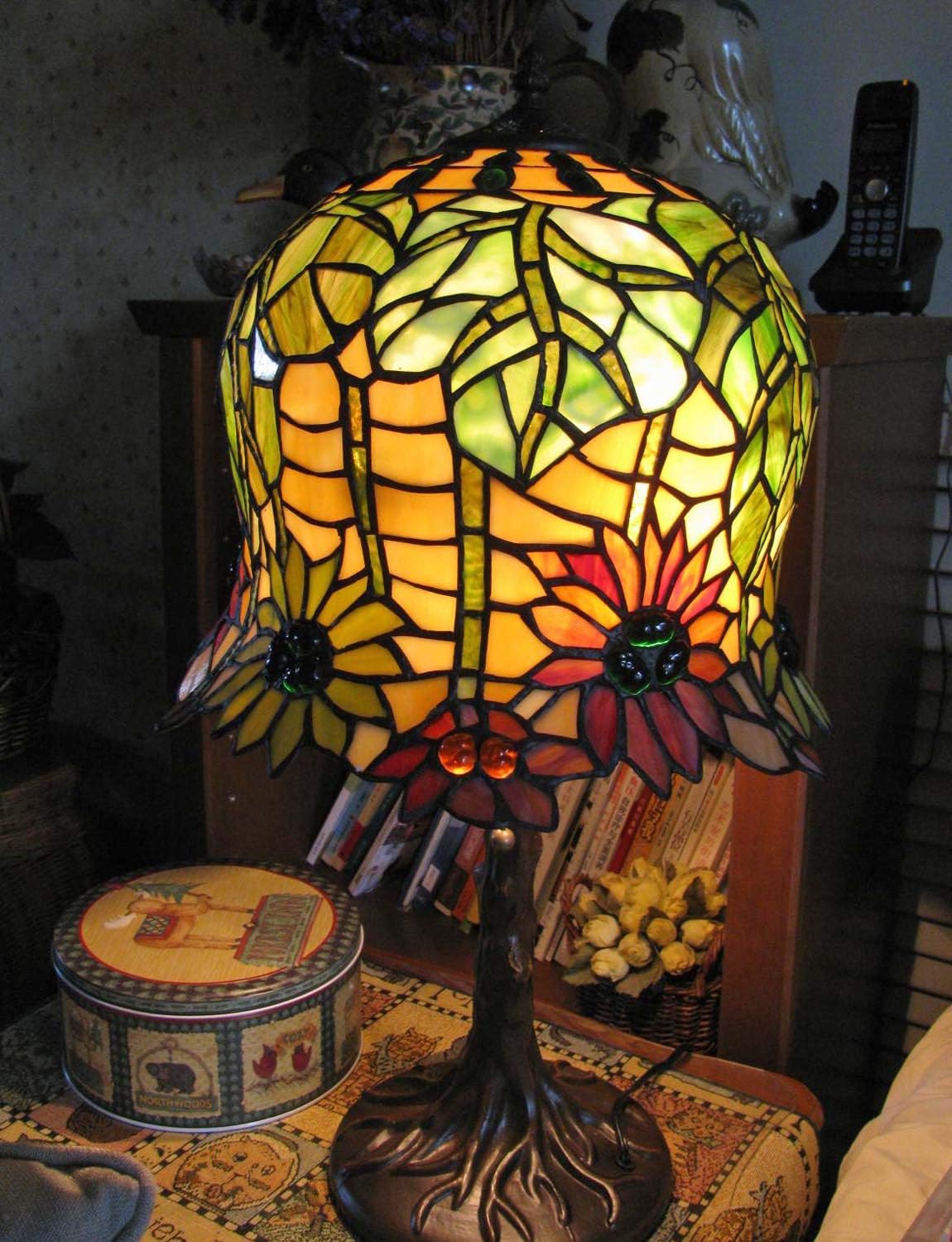 Lіmіtеd Stосk HT Tiffany Style Decor Table Lamp 14 Inch Wide Sunflower Stained Glass Shade 2-Light Zinc Alloy Antique Base Handmade Lighting Decor for Dining Room Living Room Bedroom Study Bedside Dresser