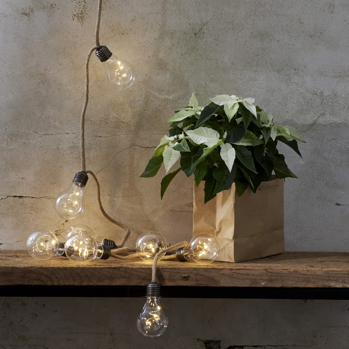 LED-Lichterkette JUTTA – 10 Glühbirnen (je 3 LEDs) – Länge 225 cm – batteriebetrieben, transparent