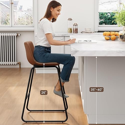 Miniatura 8 de Juego de 3 taburetes de bar de piel sintética, taburetes de bar modernos de 26 pulgadas con patas de metal y reposapiés, sillas de mostrador urbanas