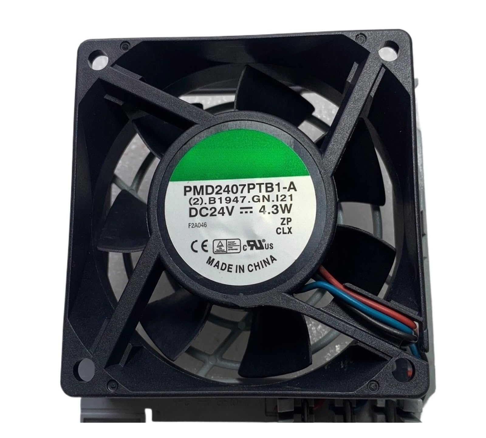 Ventilateur PMD2409PMB4-A 70mm pour remplacer un système de ventilation bruyant