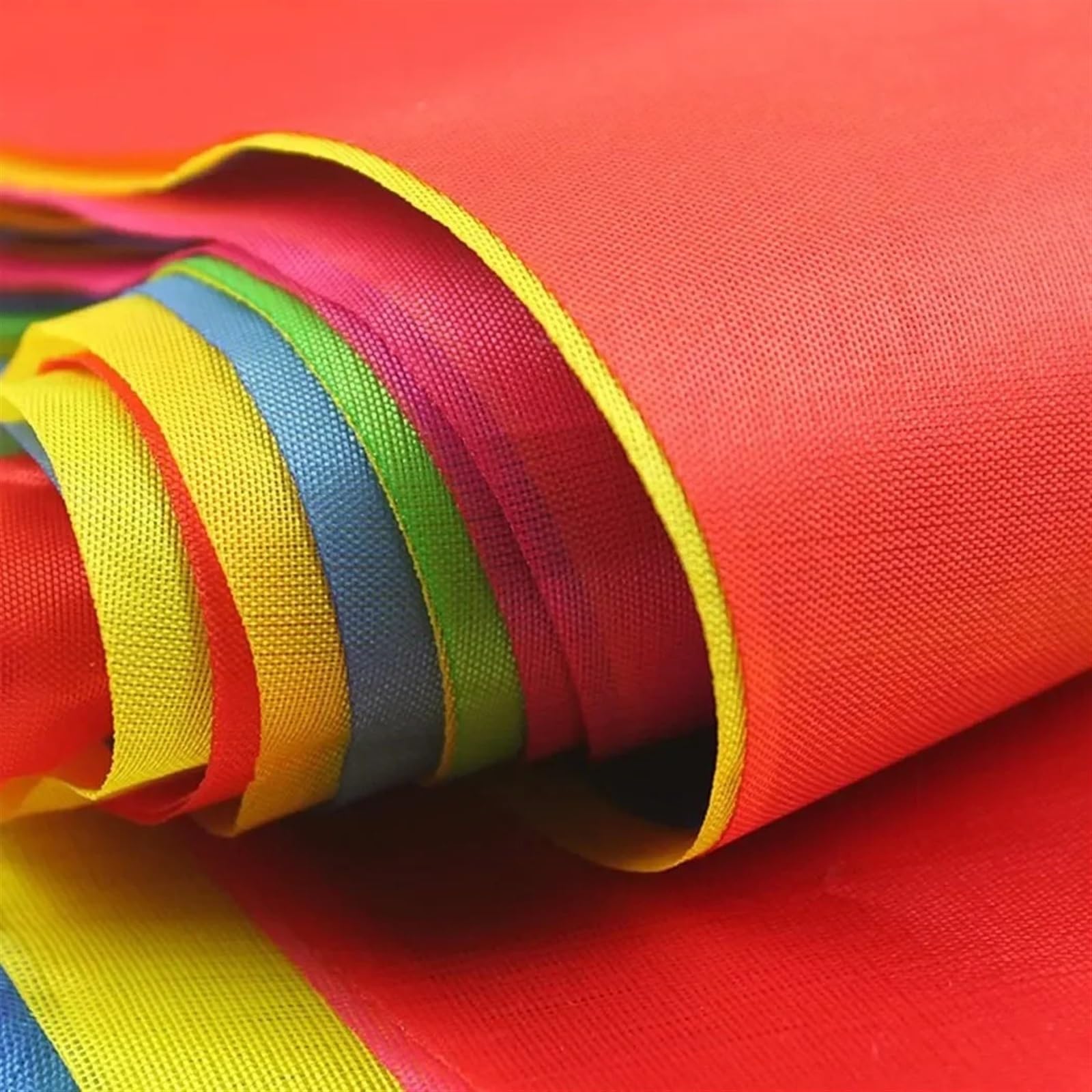 Wimpelkette für den Außenbereich, dreieckige dekorative Flaggen für Partys, Veranstaltungen und Feiern, 50 m Länge, buntes Design für festliche Dekoration