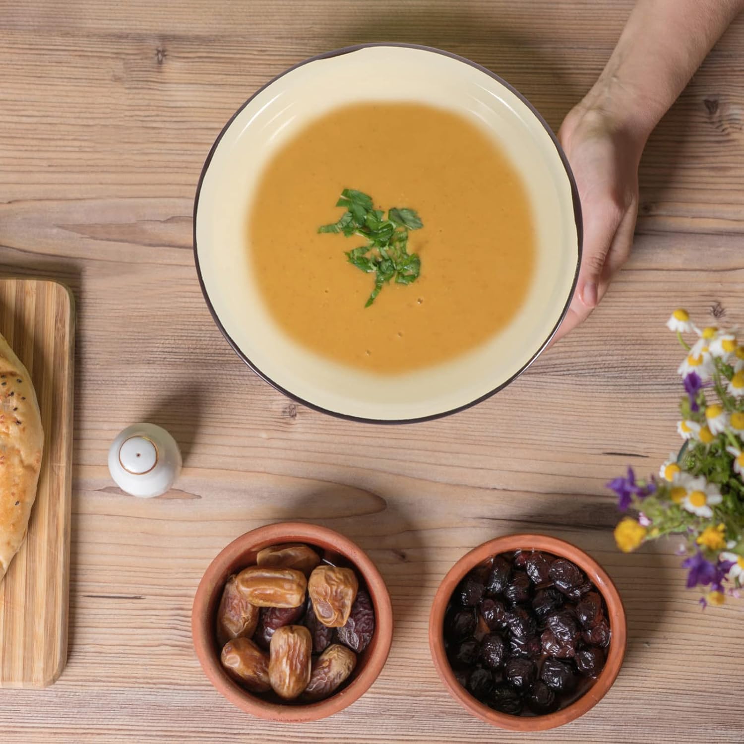 Handmade Soup Bowl, Ceramic Bowl, Ceramic Mixing Bowls 2Pcs Drative Enameled Bowl Vintage Flower Enamel Bowl Food Serving Bowl Retro Mixing Basin Soup Basin for Home Kitchen 22CM Pho Soup Bowls