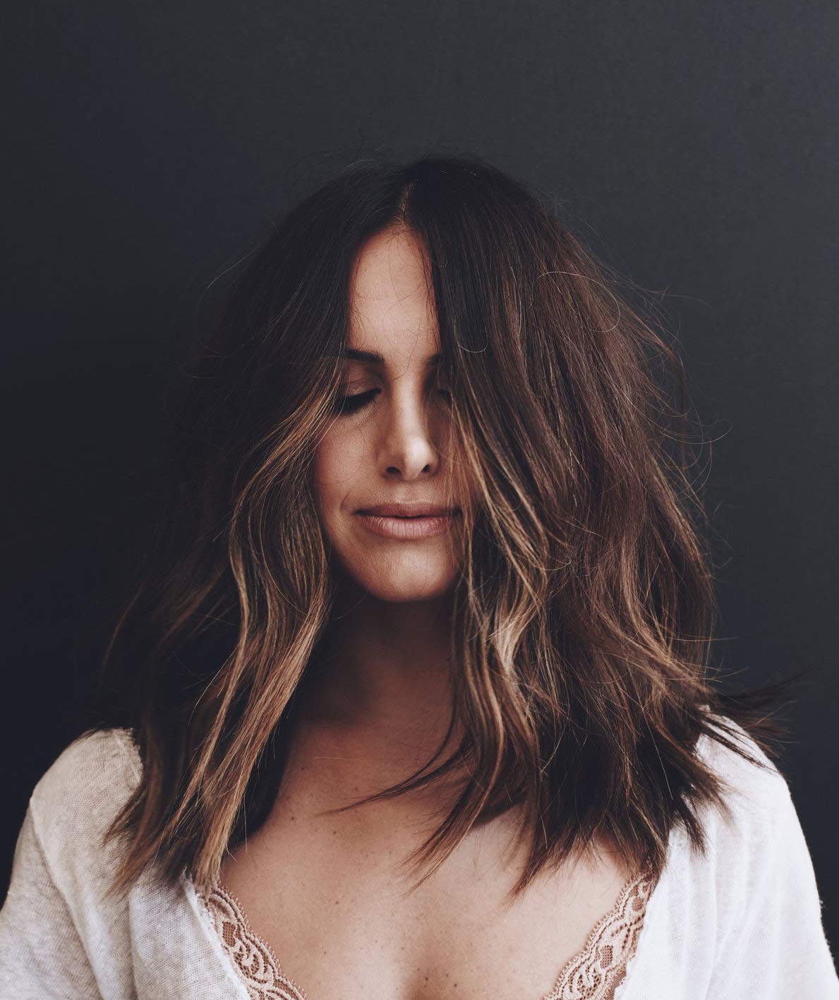 Kristin Ess Hair Soft Shine Beach Wave 6.7 oz + Dry Finish Working Texture 6.9 oz Hair Sprays