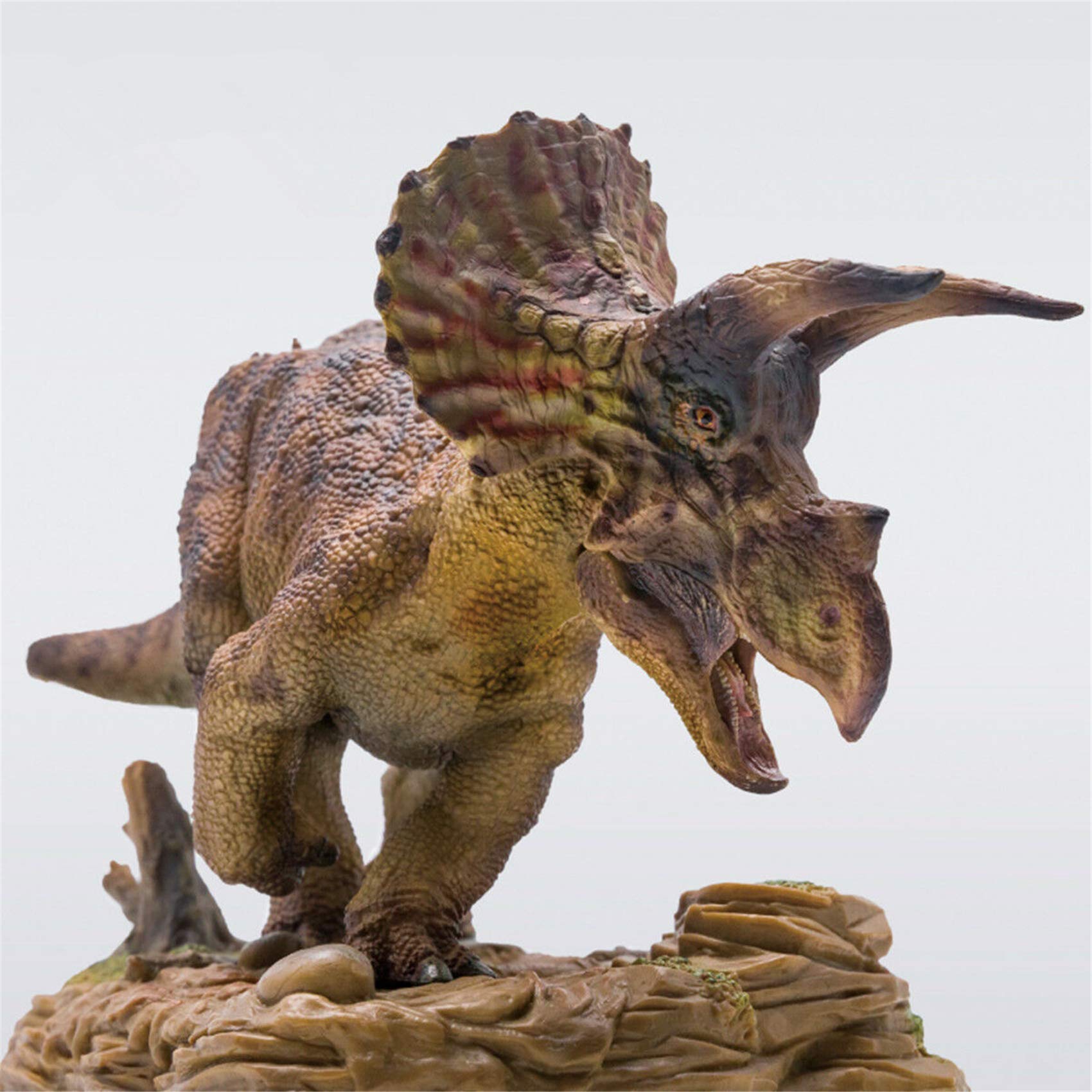 Tricératops Doyle figurine dinosaure 1:35 ultra réaliste pour remplacer les jouets fragiles