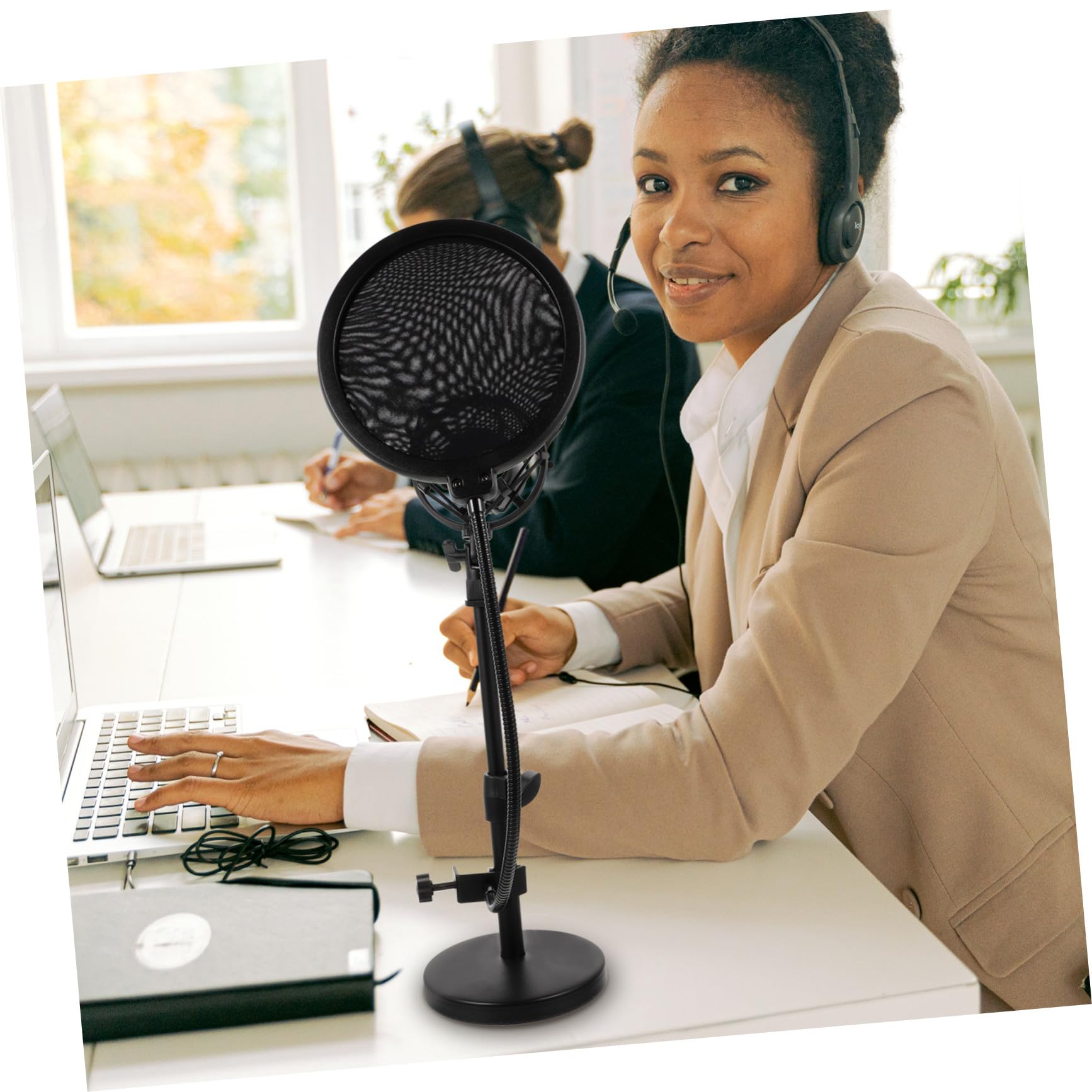 Tischmikrofonständer mit Mikrofonklemme und Integriertem Filter Verstellbarer und Teleskopierbarer Mikrofonhalter für Studio und Live-auftritte